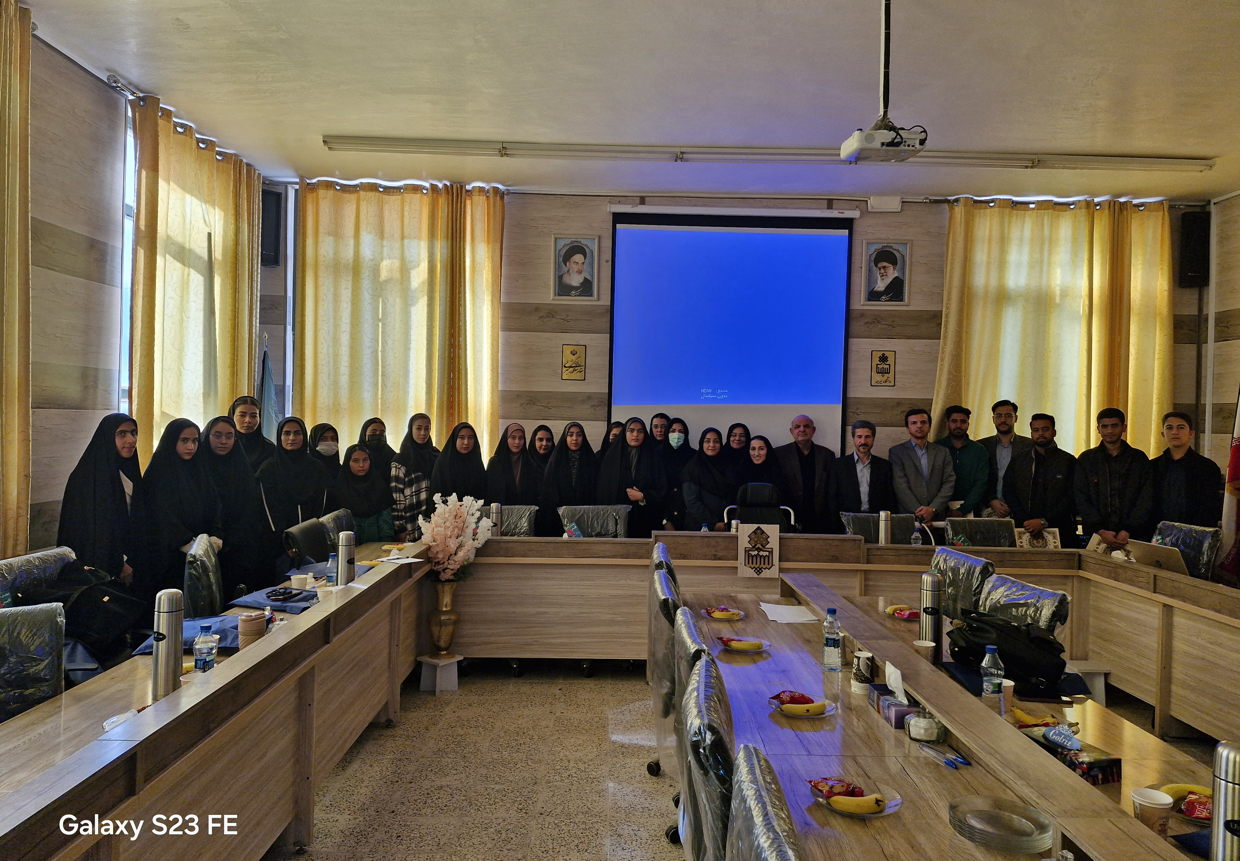 معارفه دانشجویان شاهد و ایثارگر و تجلیل از برگزیدگان در دانشگاه بیرجند