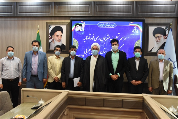 تحلیف عضو هیأت علمی دانشگاه بیرجند بهعنوان مترجم رسمی قوه قضاییه در استان