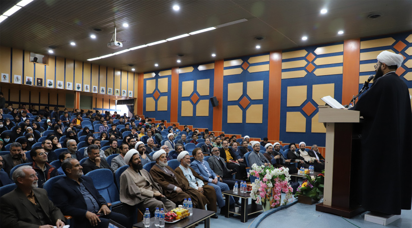 آیین رونمایی از مجموعه چهل جلدی رهنامه در دانشگاه بیرجند برگزار شد
